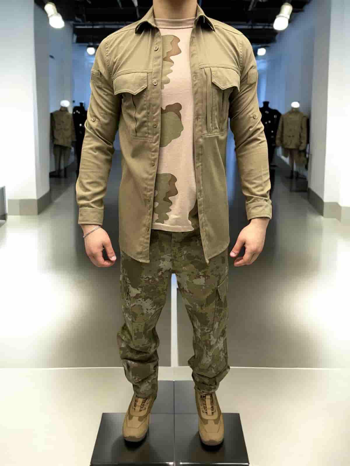 Military Uniforms - Thumbnail 5