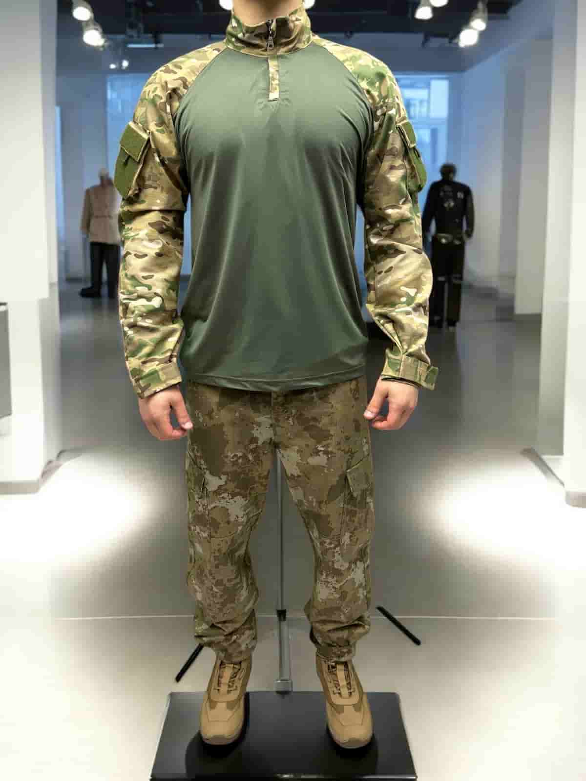 Military Uniforms - Thumbnail 7